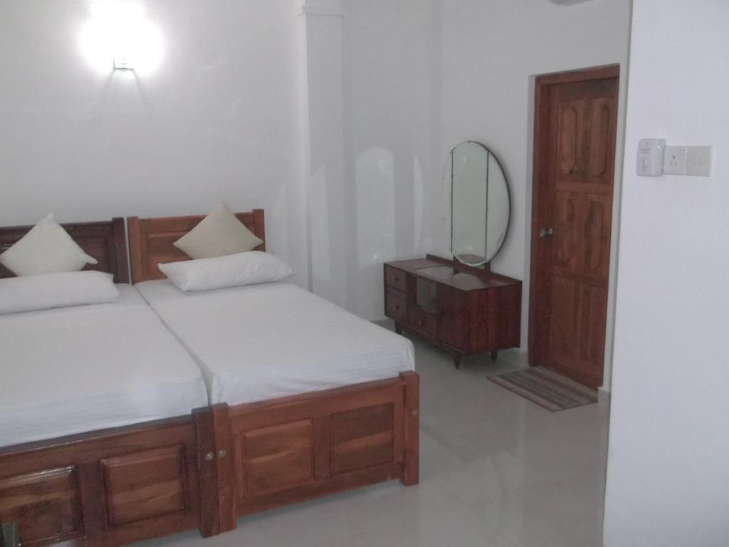 Srilanka Ayurveda Hotel Hikkaduwa Zimmer foto